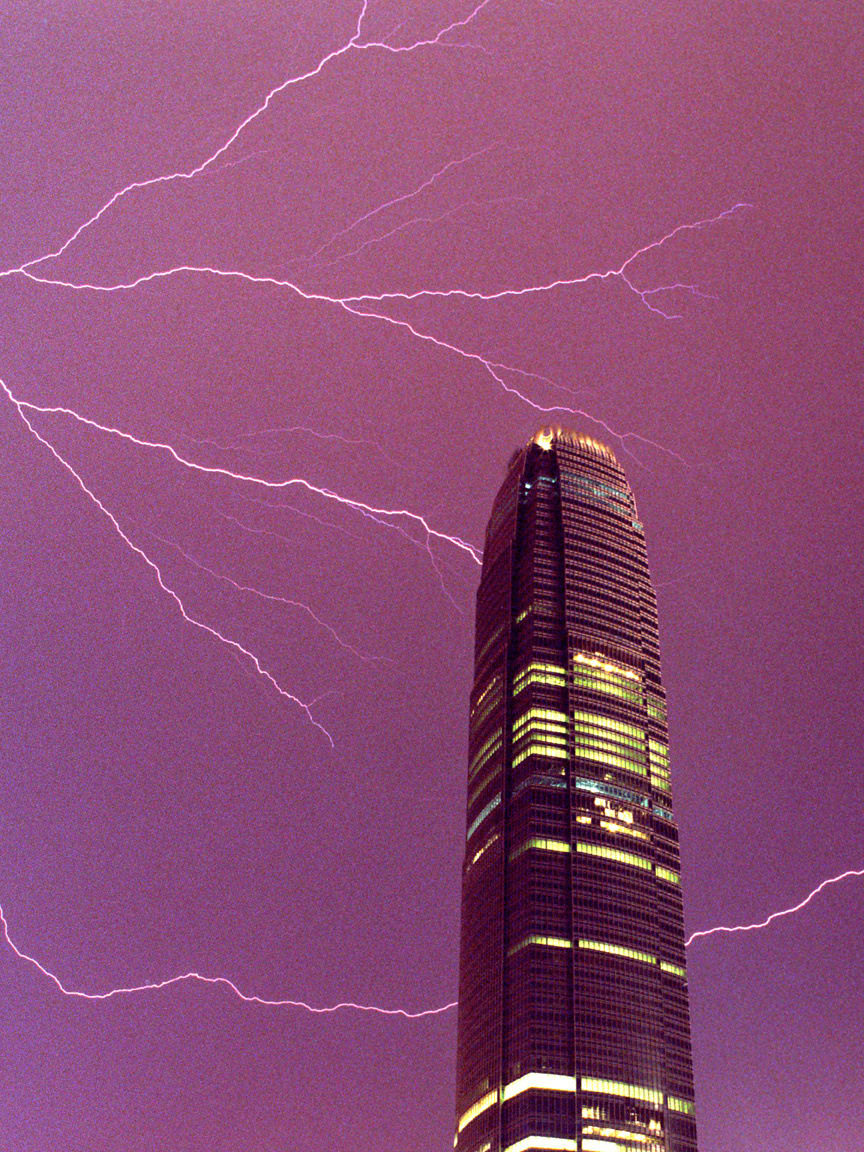 William Furniss, Lightening IFC 2, Hong Kong, 2005