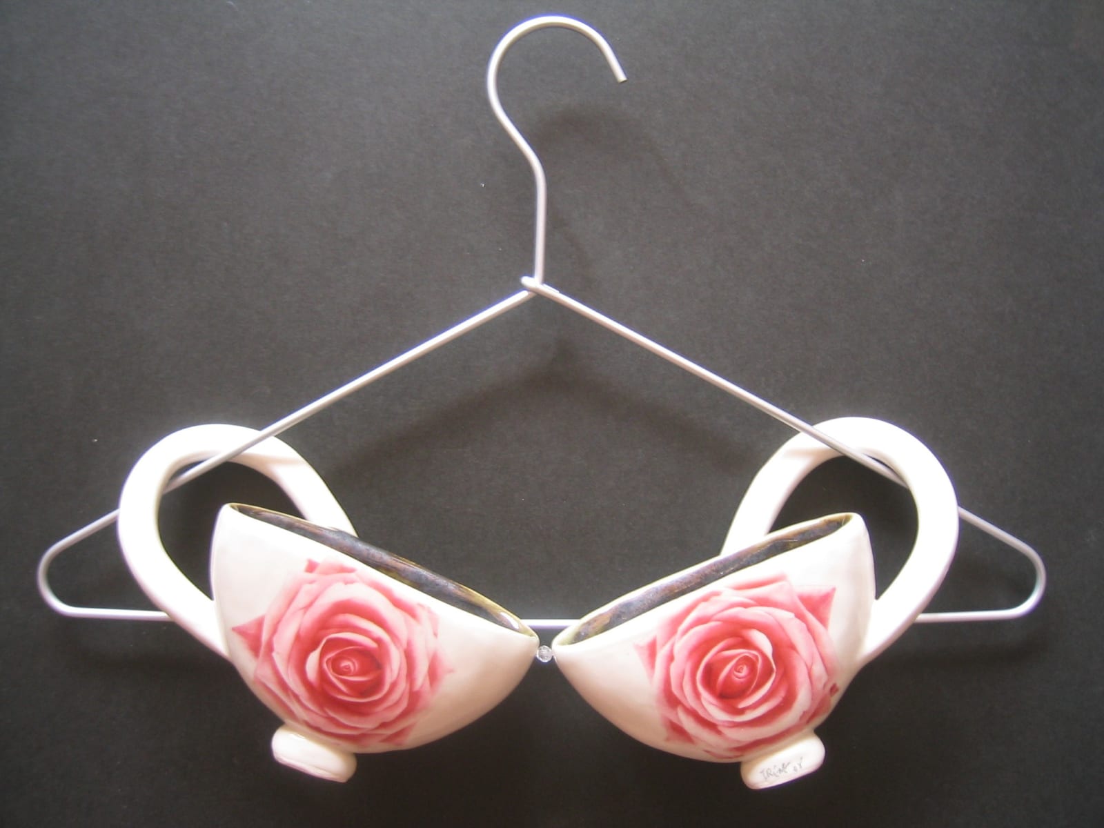 Irene Lau Kwai Ying, Tea Cup 5, 2005 - 2006