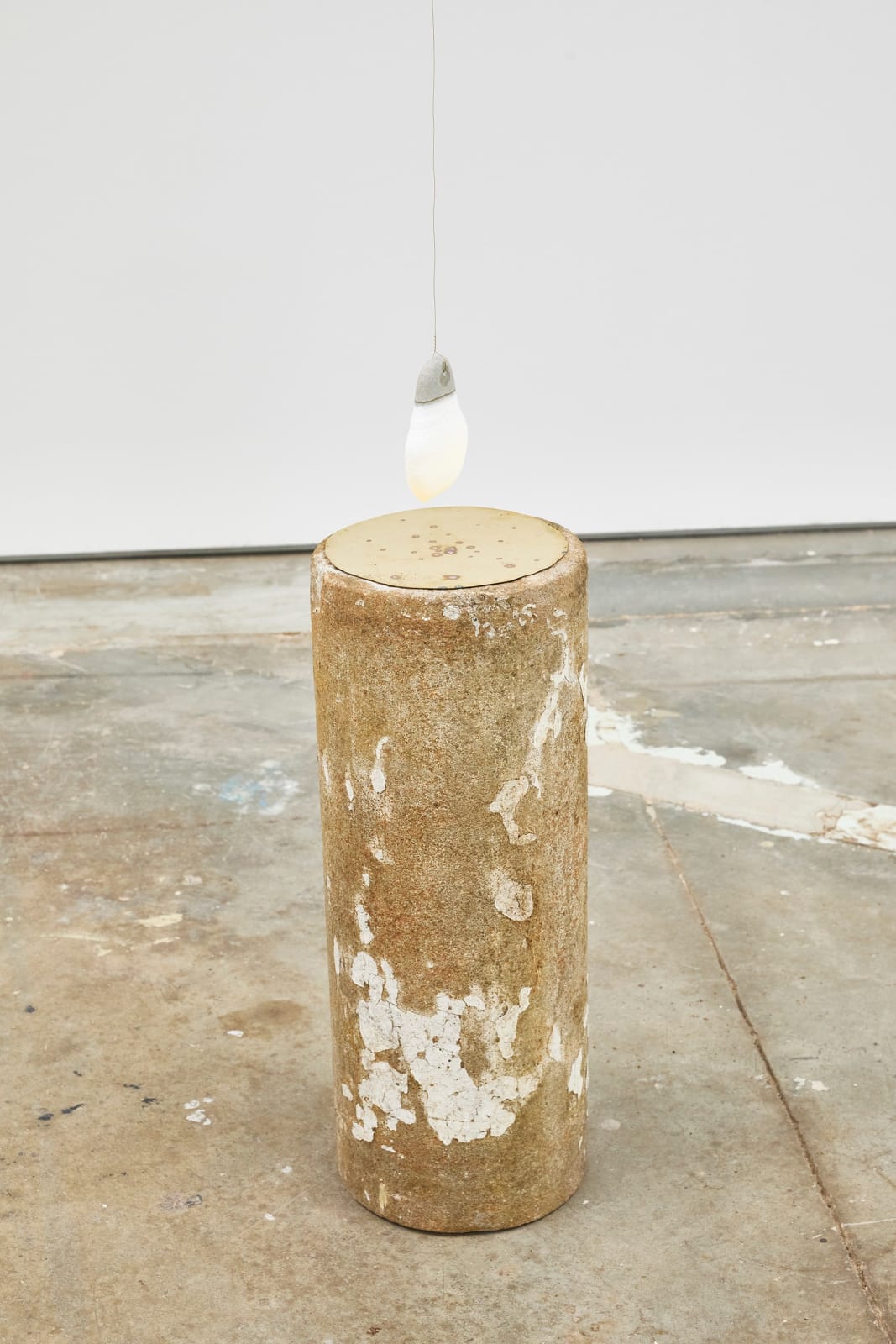 Martin Belou, Deux poids deux mesures, 2023