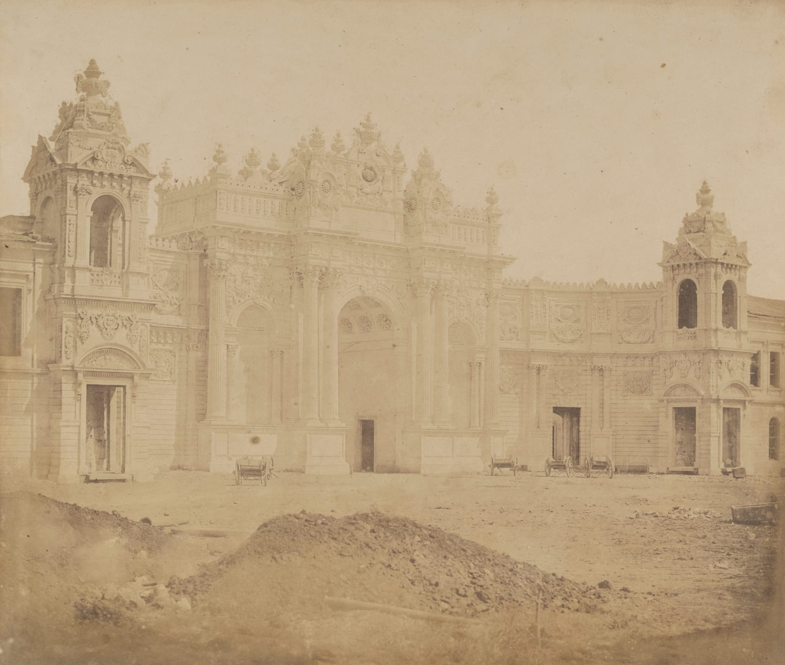 James Robertson, Dolmabahçe Palace, 1853