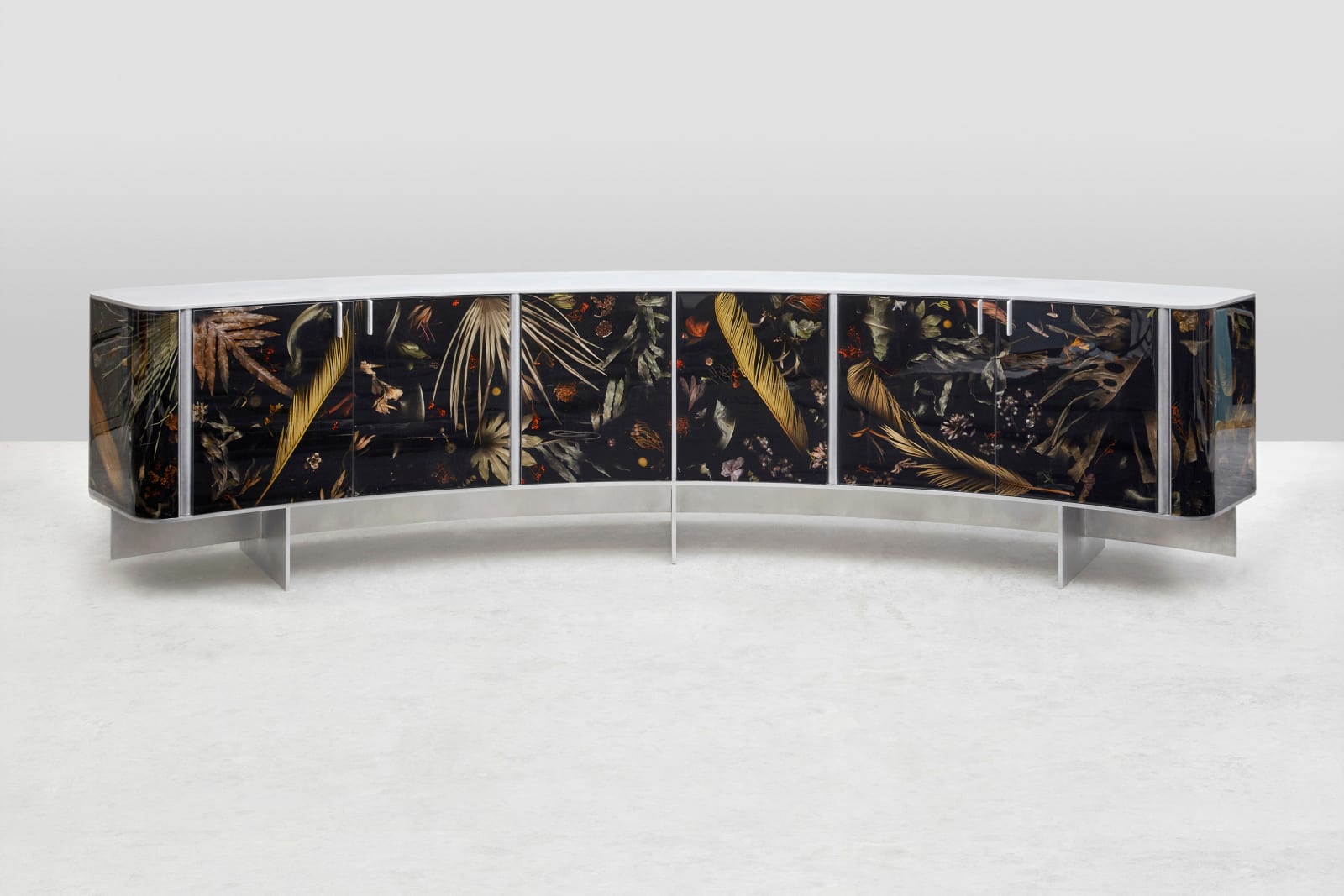 Marcin Rusak, Flora Curved Credenza 295, 2020