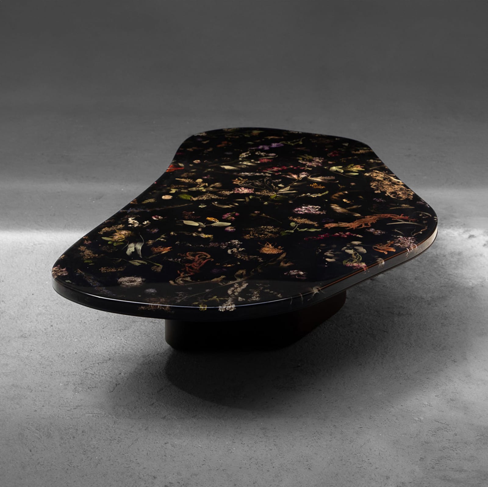 Marcin Rusak, Flora Coffee Table 218, 2022