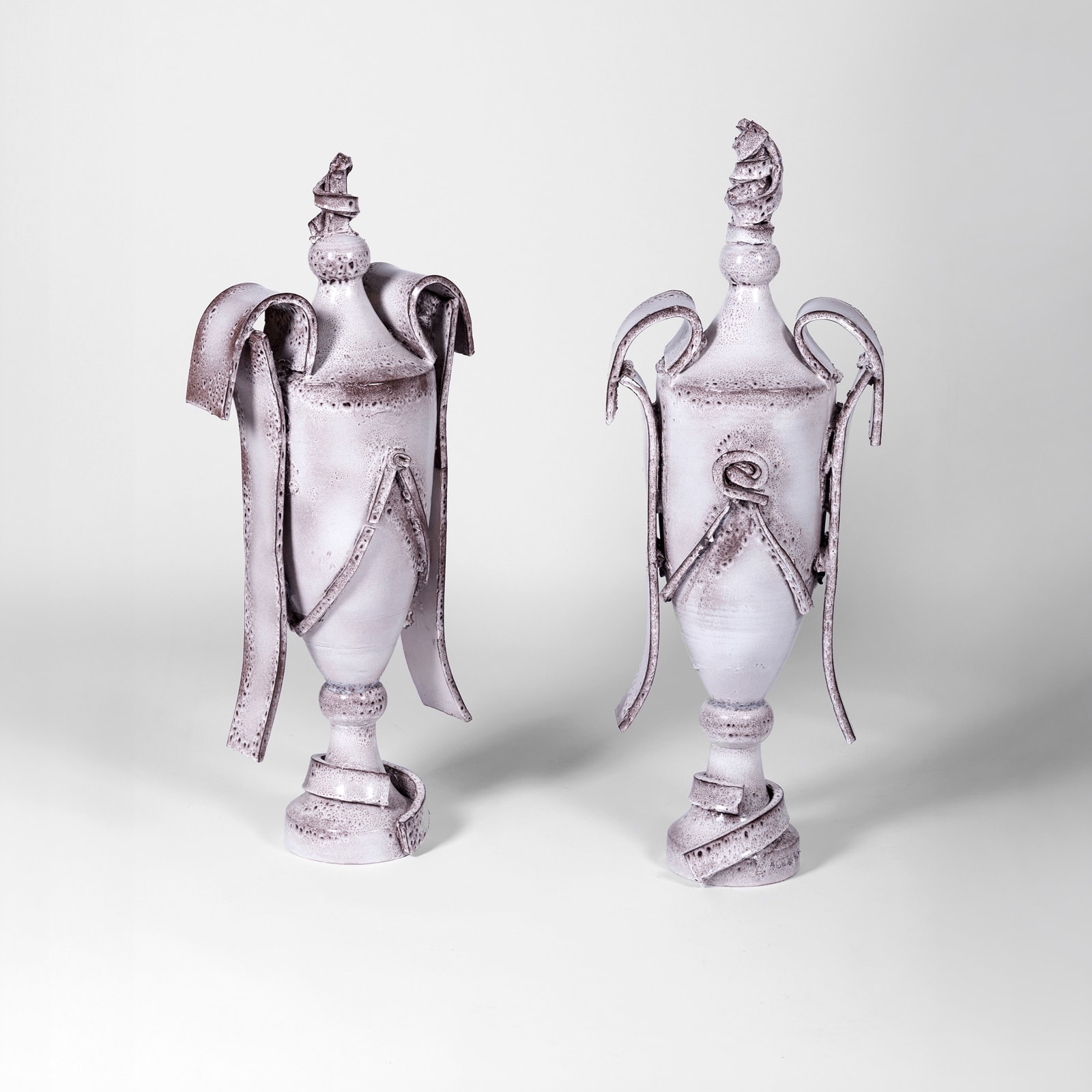Giuseppe Ducrot, Pair of White Amphorae II, 2023