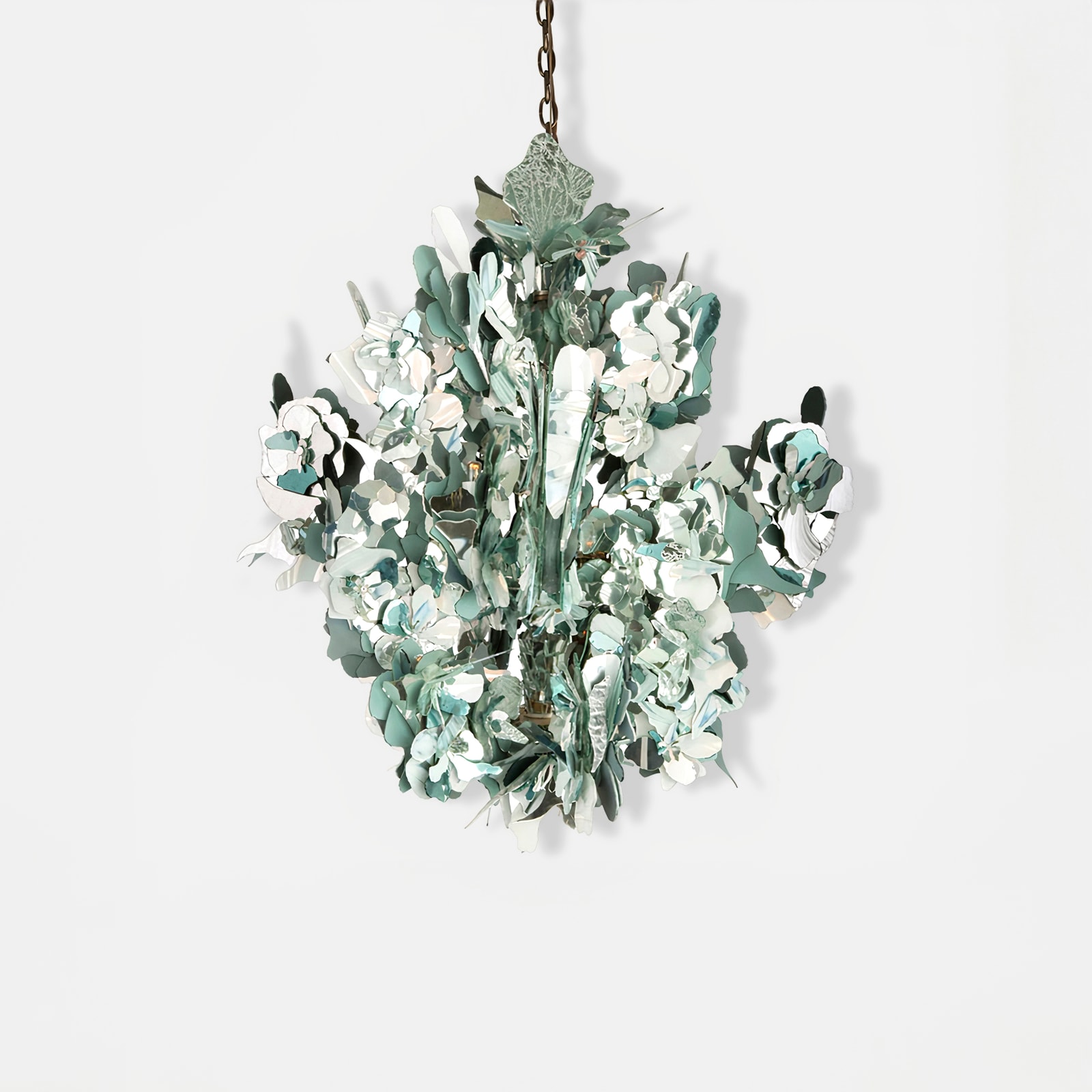 Nathalie Ziegler, Icy Chandelier, 2021