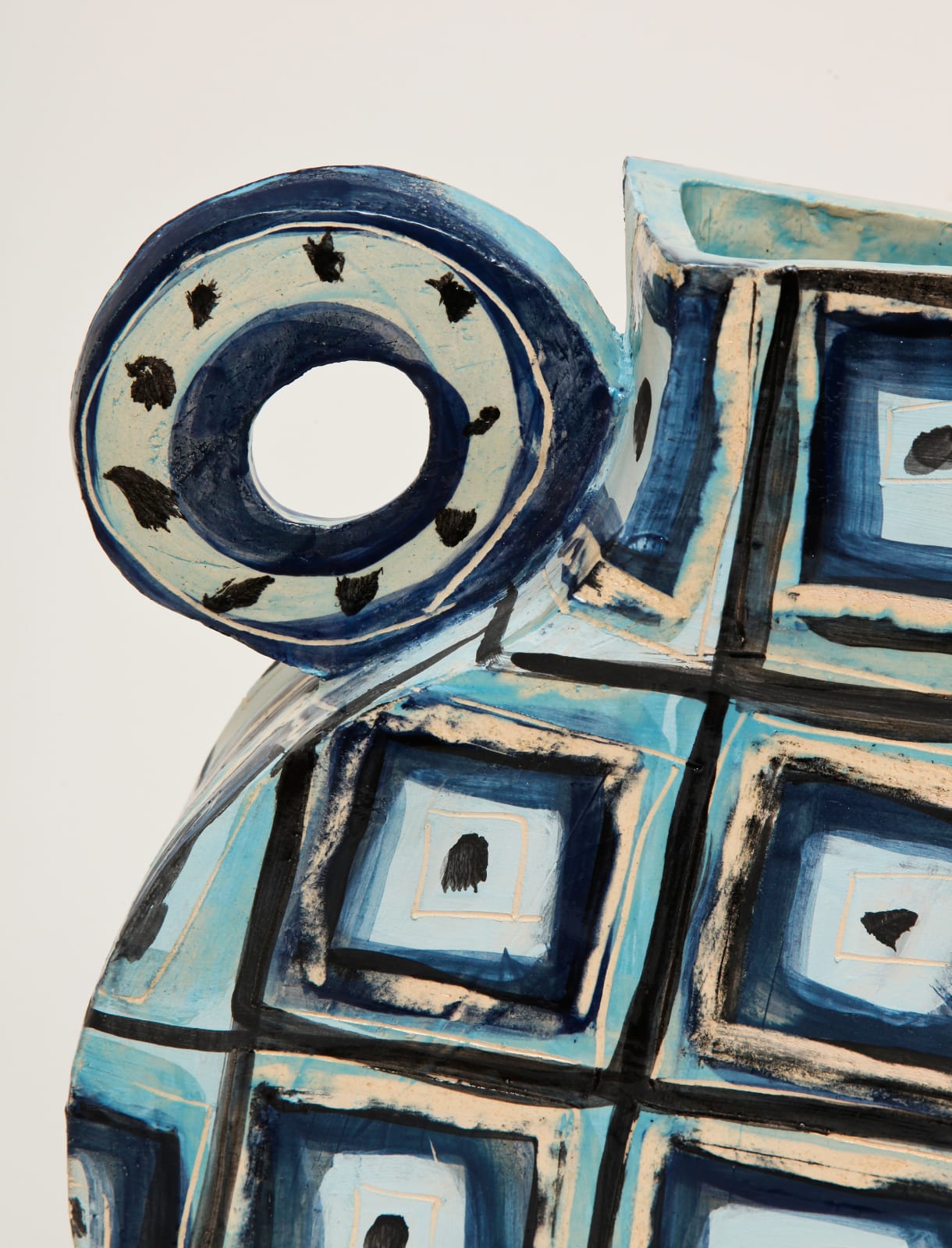 Alice Gavalet, Untitled (Blue Vase), 2015