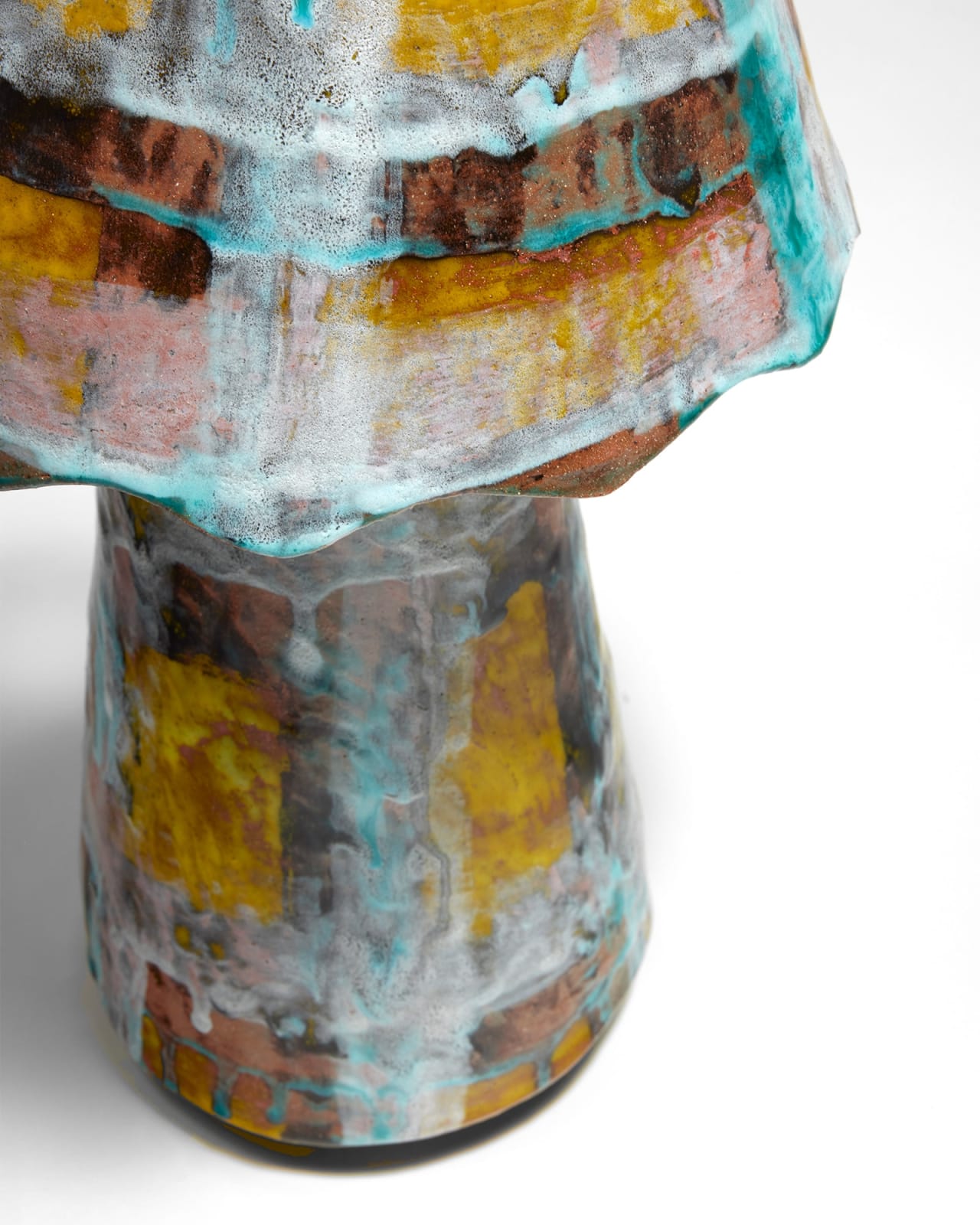 Alice Gavalet, Untitled (Yellow Tartan Lamp II), 2023