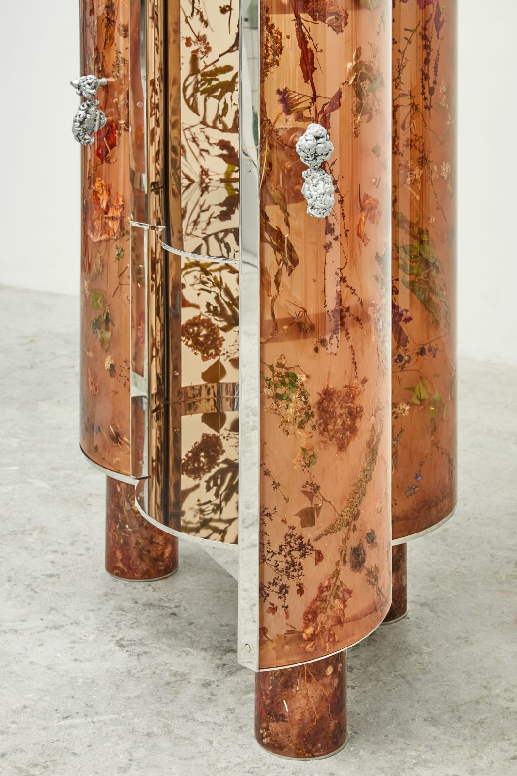 Marcin Rusak, Flora Cabinet 190 Clear Amber, 2021