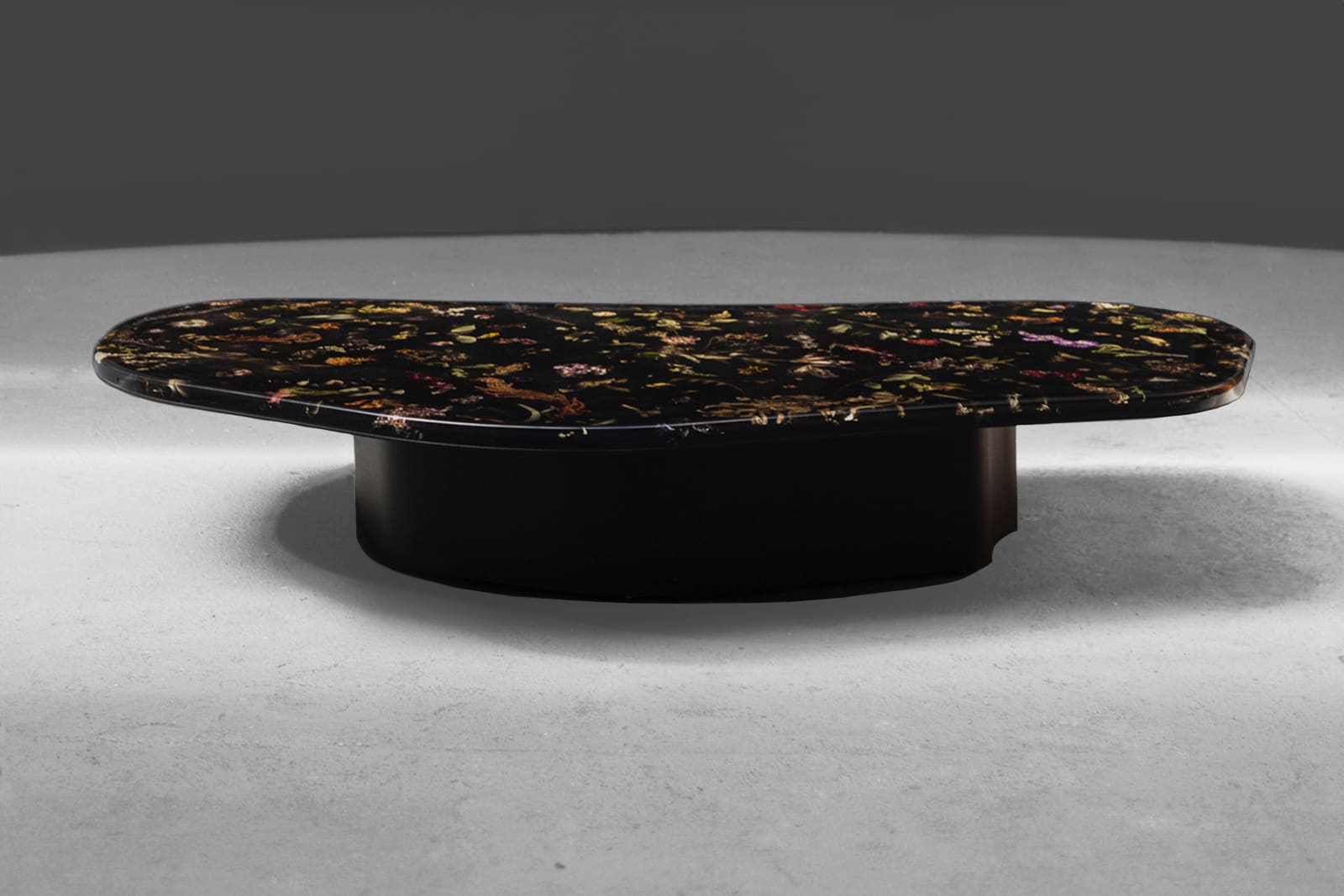 Marcin Rusak, Flora Coffee Table 218, 2022