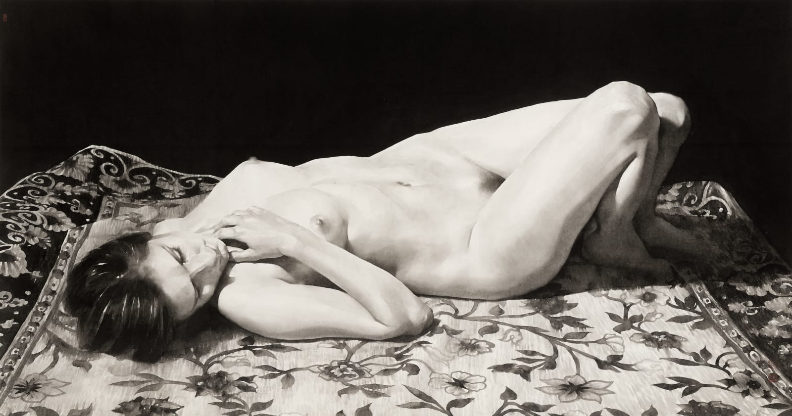 Qu Leilei 曲磊磊, Nude Lying on Decorative Carpet, 2017