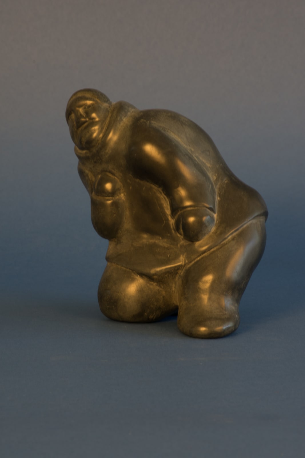 Barnabus Arnasungaaq, Kneelink Inuk / Homme agenouillé, ca. 2000