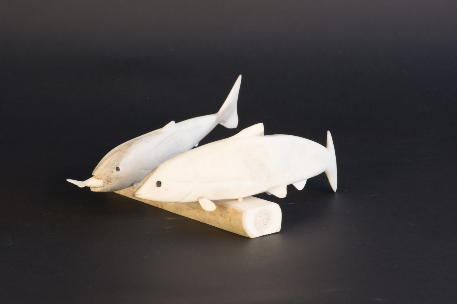 Jacob Irkok, Swimming Fish / poissons nageant, ca. 1990