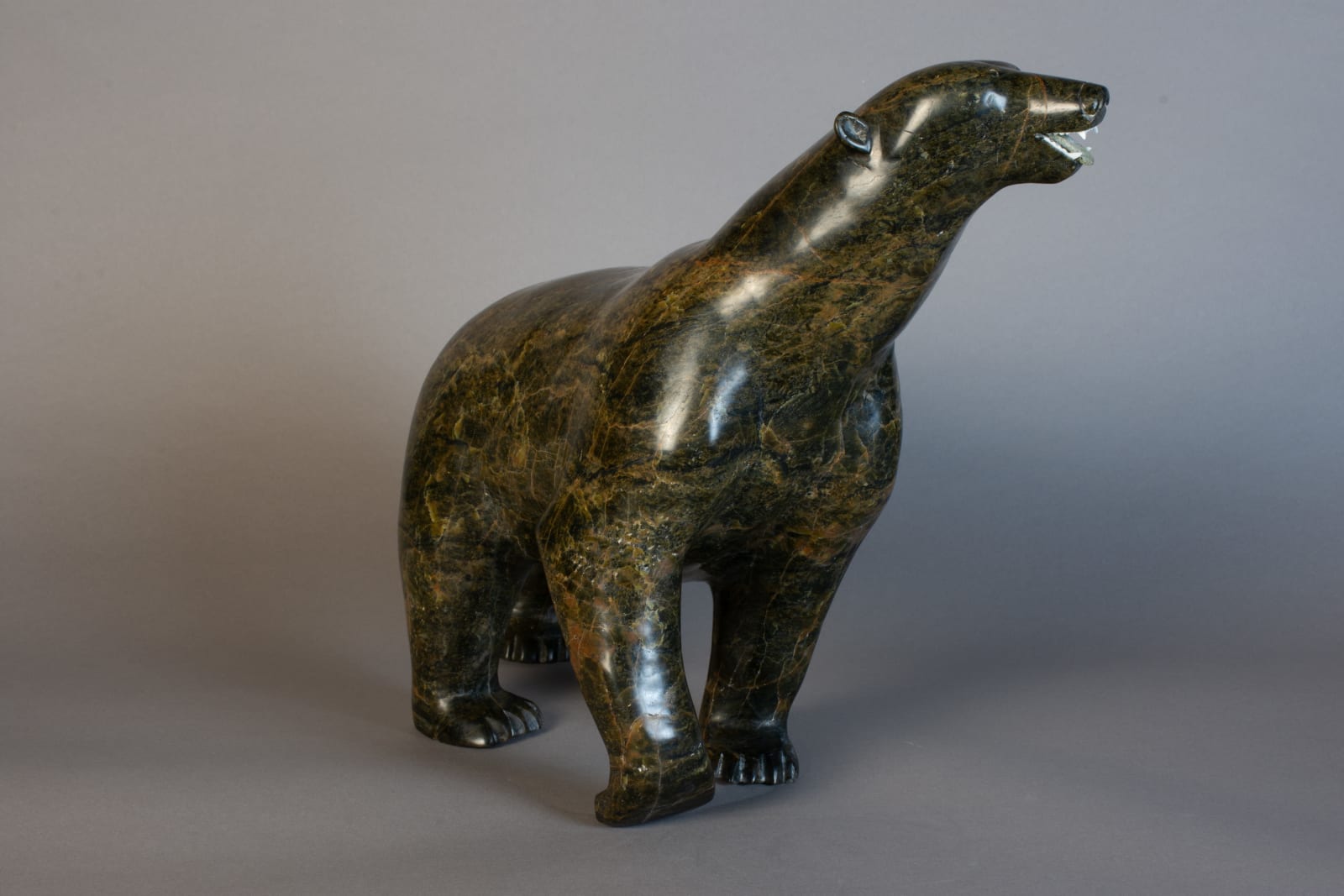 Nuna Parr, Walking Bear / ours polaire, ca. 1980