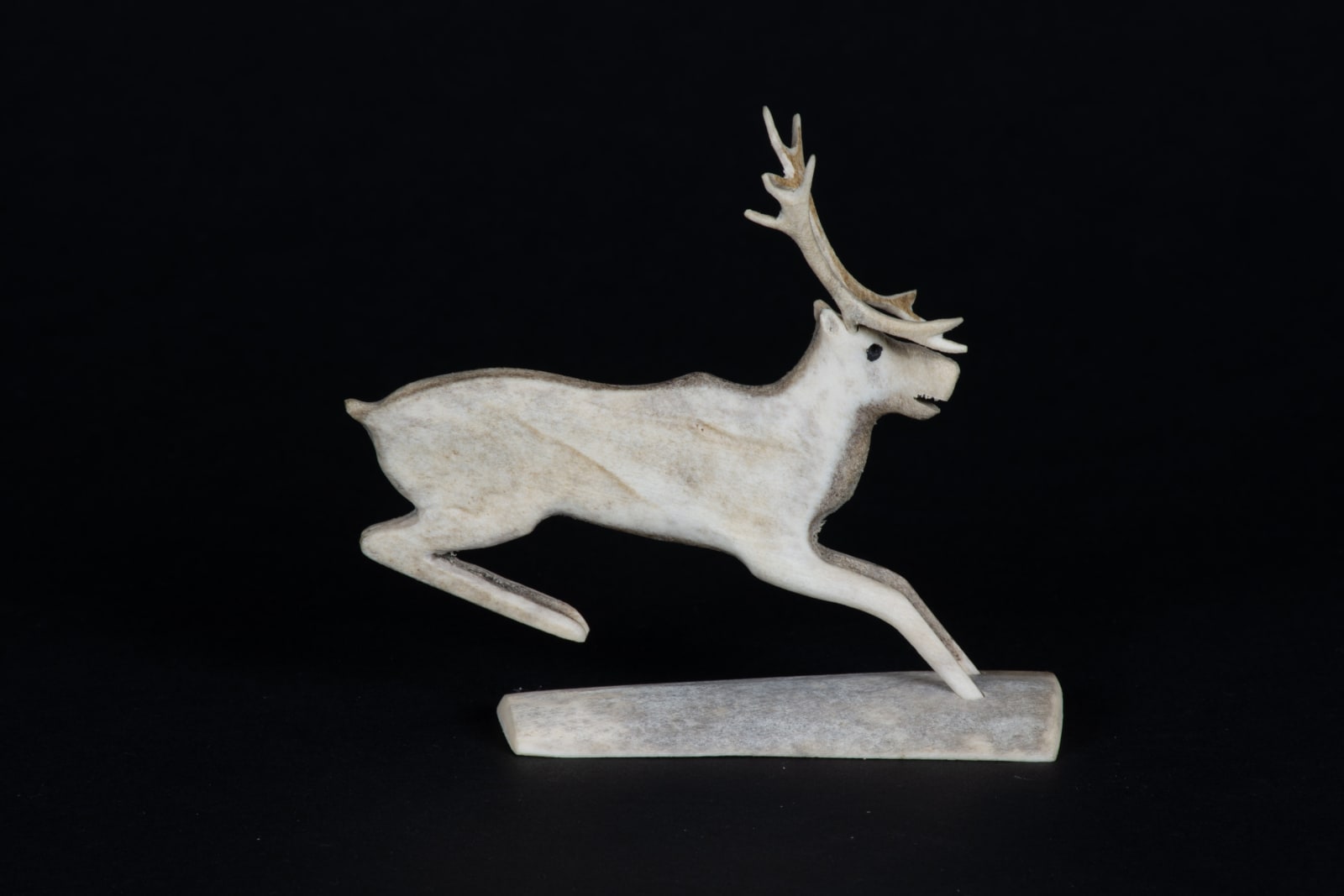 Jacob Irkok, Running Caribou / caribou, ca. 1965