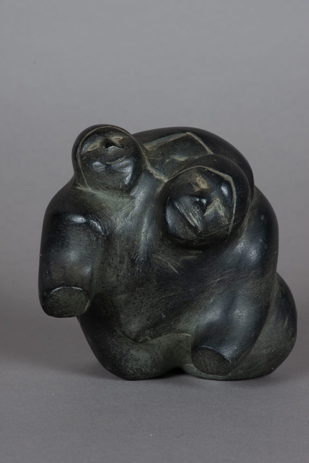David Ikutaaq, Mother & Child / mere et enfant, ca. 1980