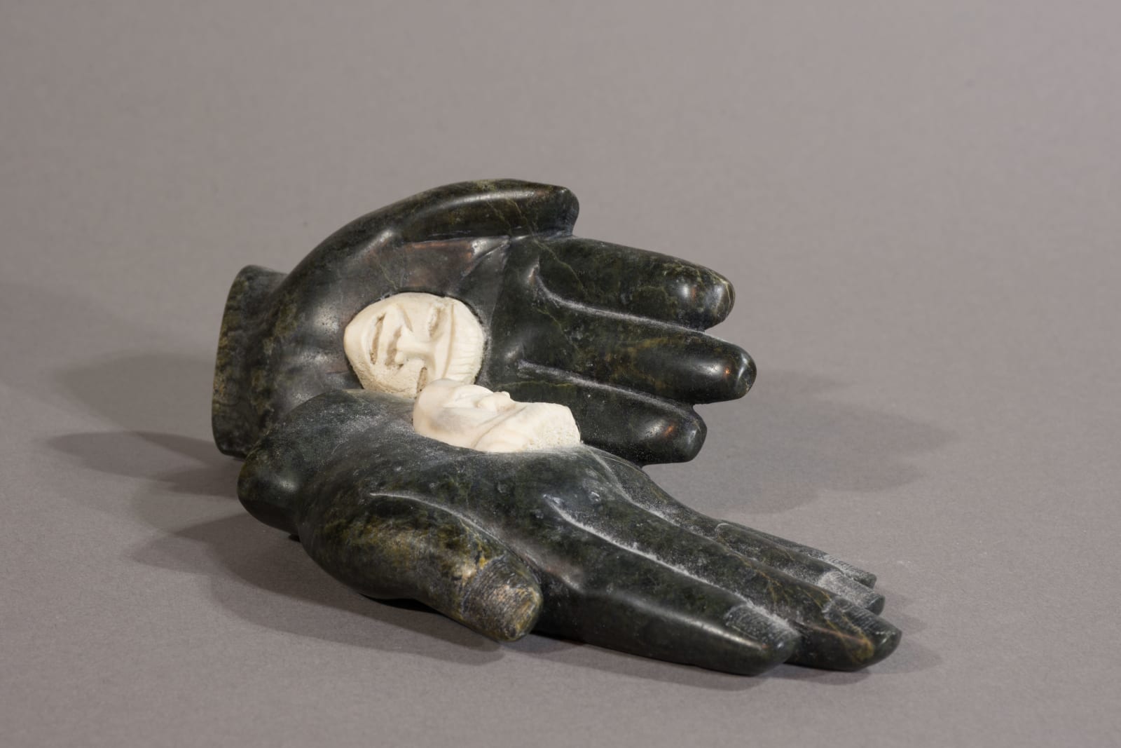 Samonie Toonoo, Hands With Faces / mains avec visages, ca. 2010