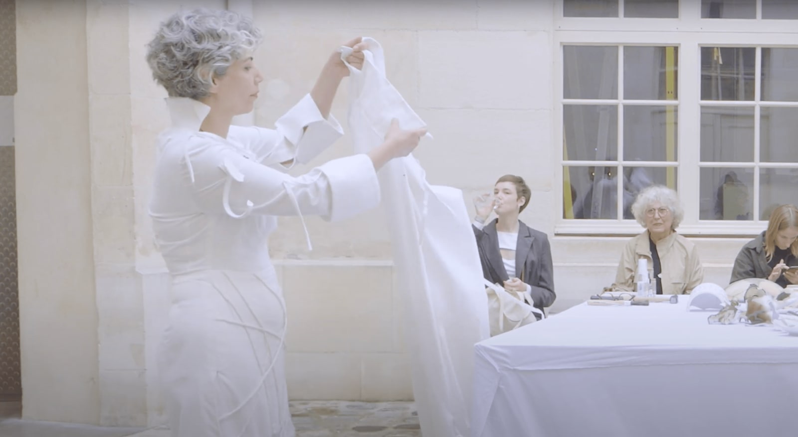 Neda Razavipour, “L’ESPACE ENTRE DEUX”, 2023