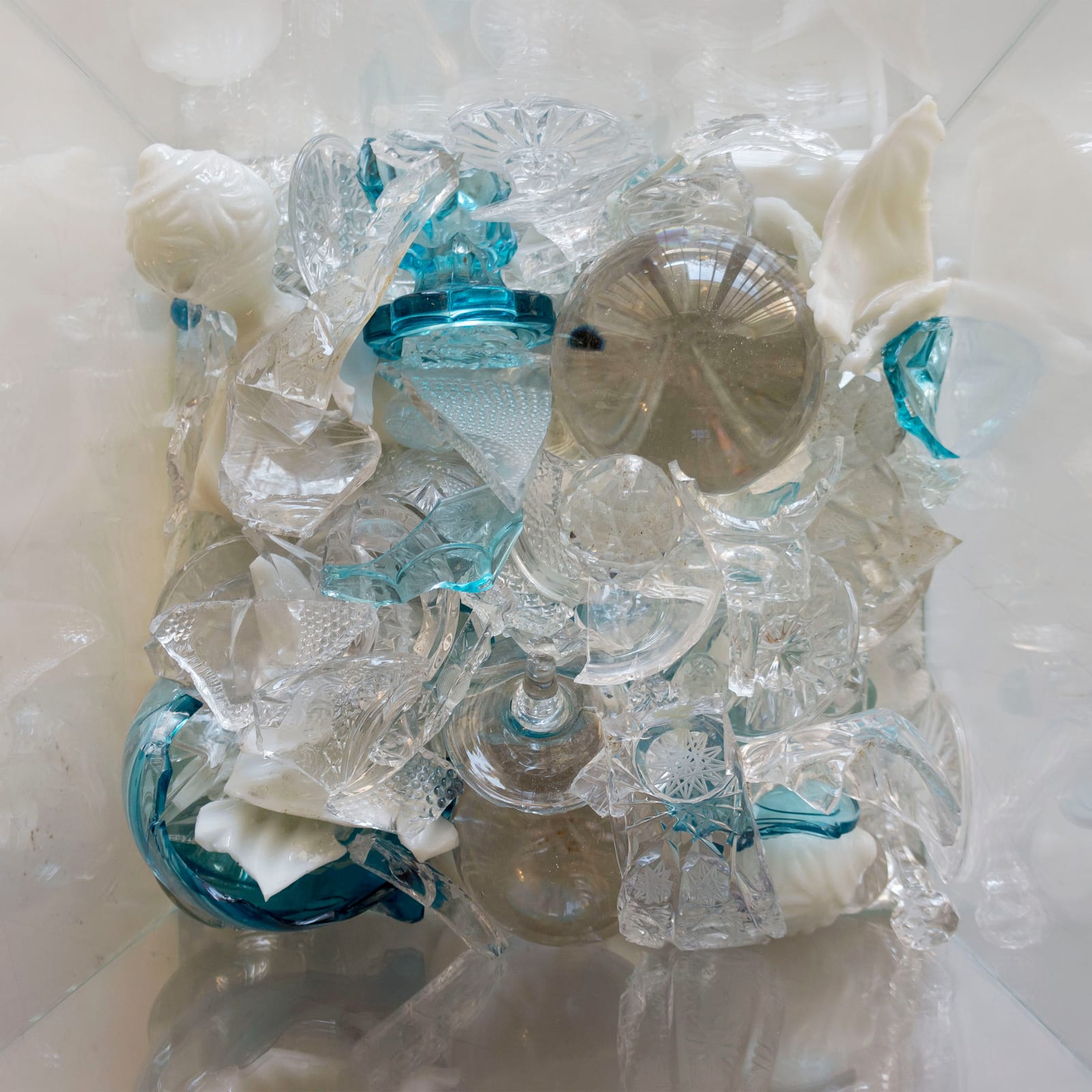 Neda Razavipour, Edge of Chaos, 2015