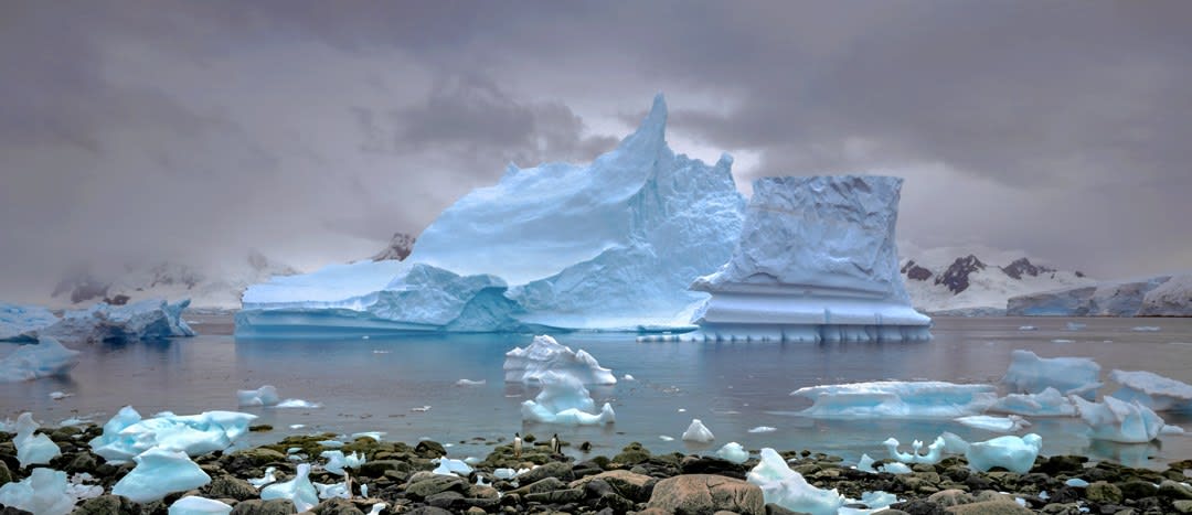 Arnold Zageris, Grounded Iceberg 1/10, 1995