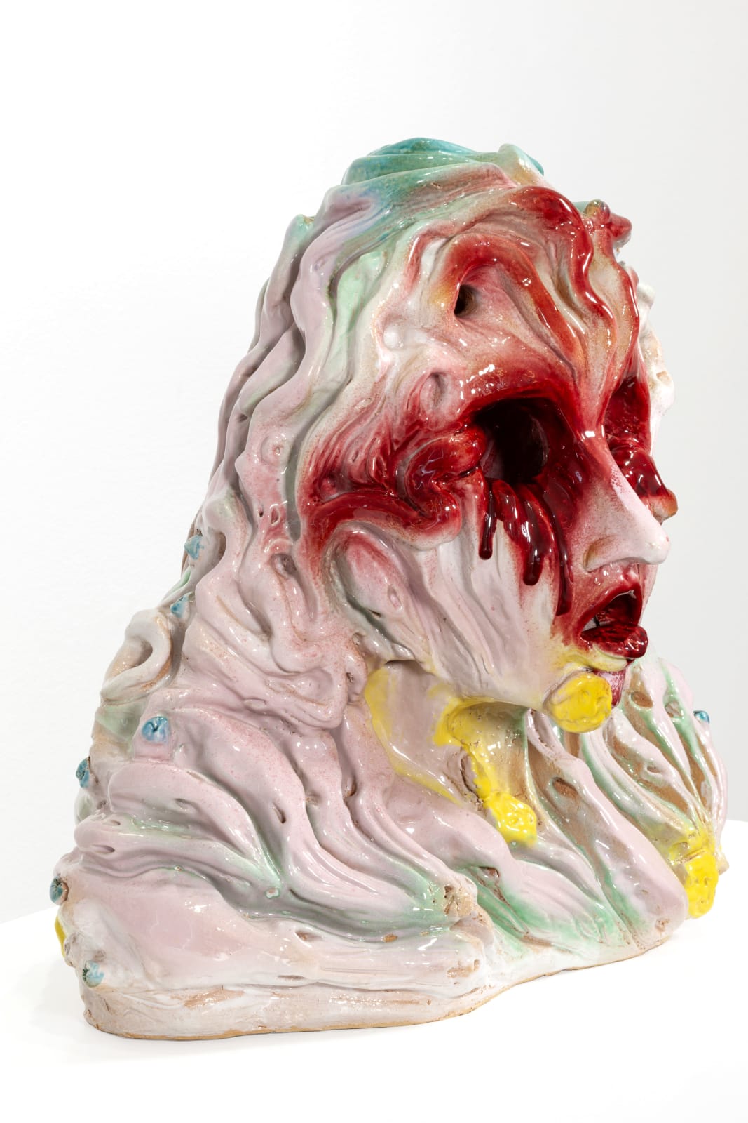 Zoe Williams, Figure of vice 3 (Gold to water - flesh over pearls), 2022