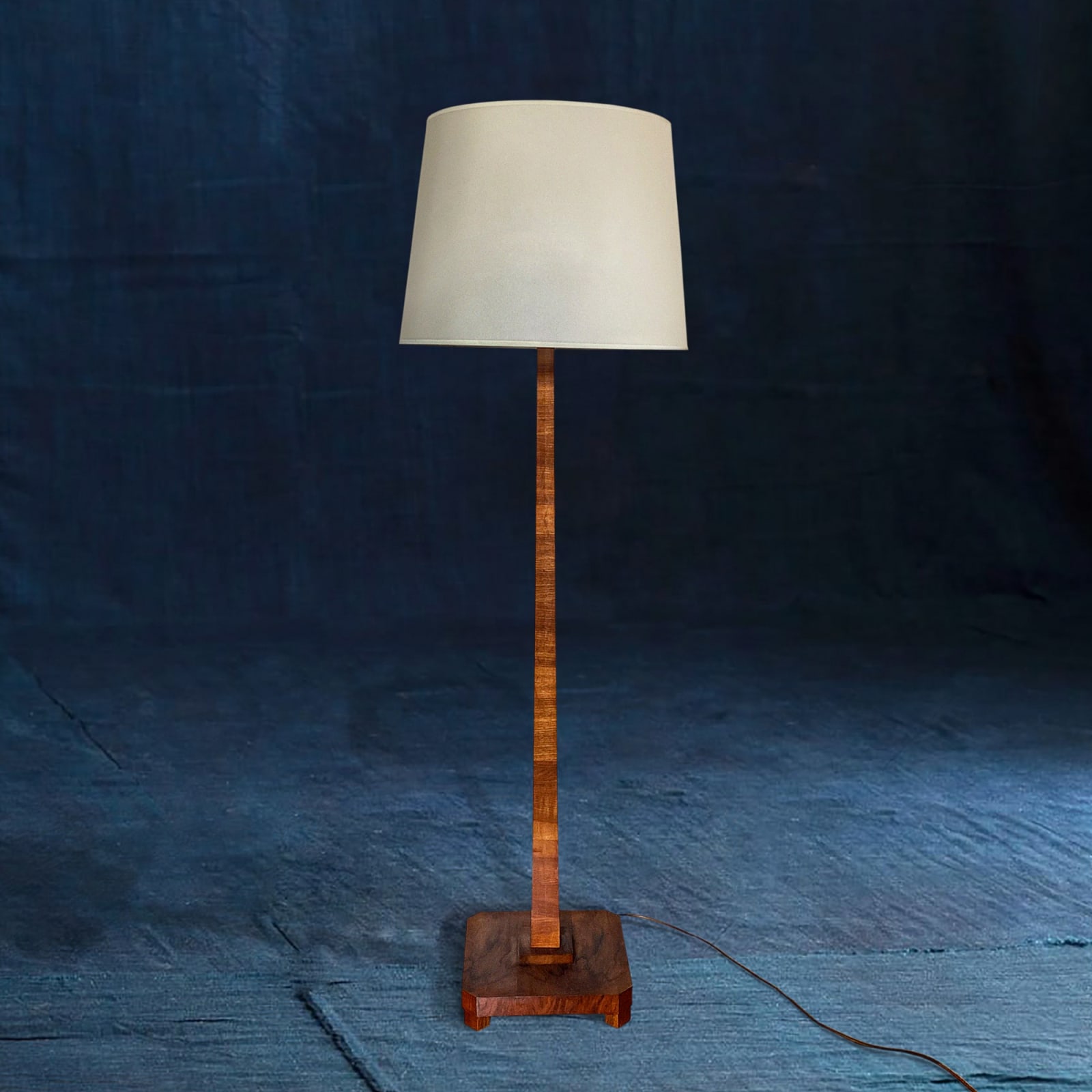 Floor lamp,