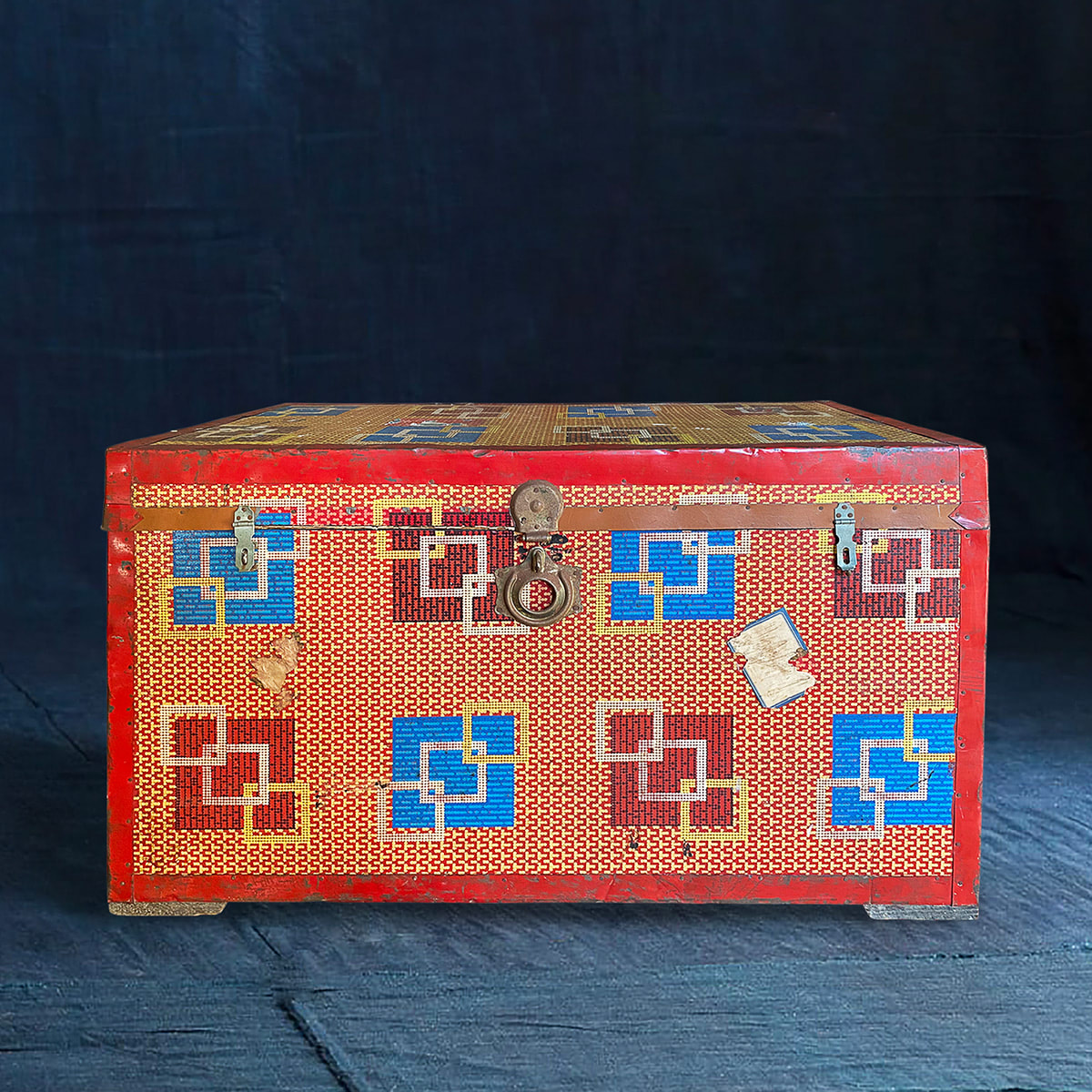 Decorated trunk,
