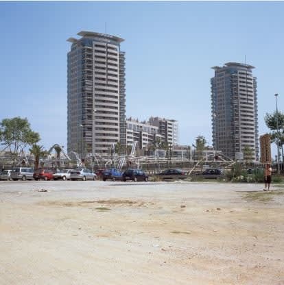 Jordi Colomer, Anarchitekton: Barcelona, 2002