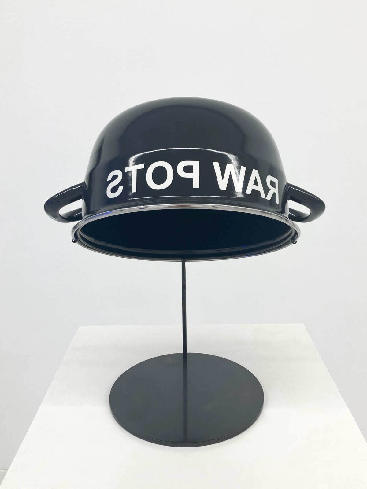 Kendell Geers, La Bête Humaine 556 , 2022