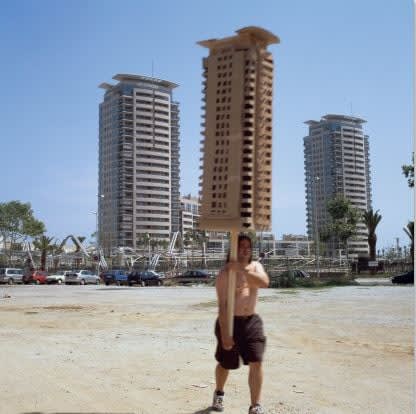 Jordi Colomer, Anarchitekton: Barcelona, 2002