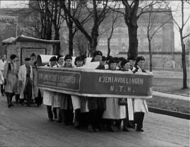 Jordi Colomer, Svartlamon Parade, 2014