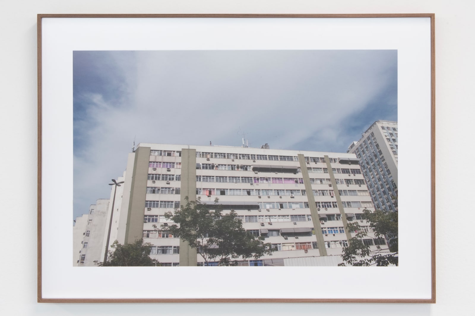 Luz Broto, Detenerse en los Tejados, 2014