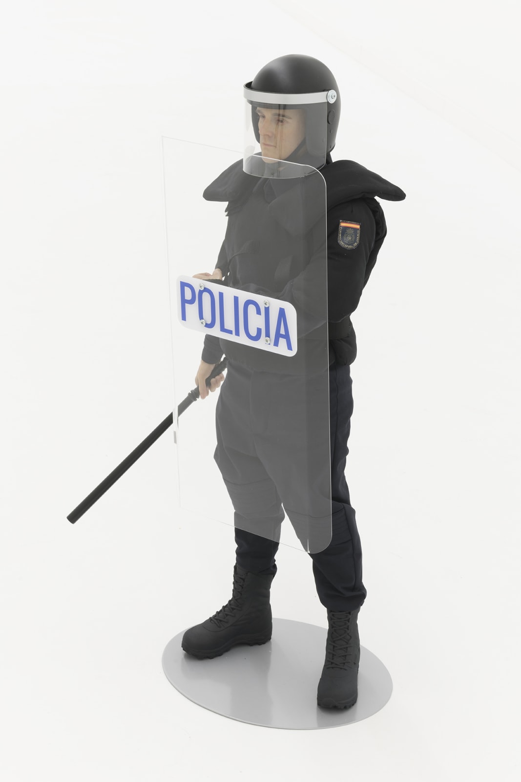 Eugenio Merino, Antidisturbios de juguete, 2019