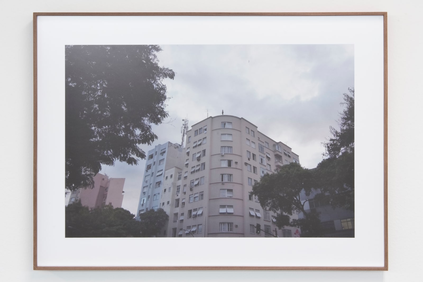 Luz Broto, Detenerse en los Tejados, 2014