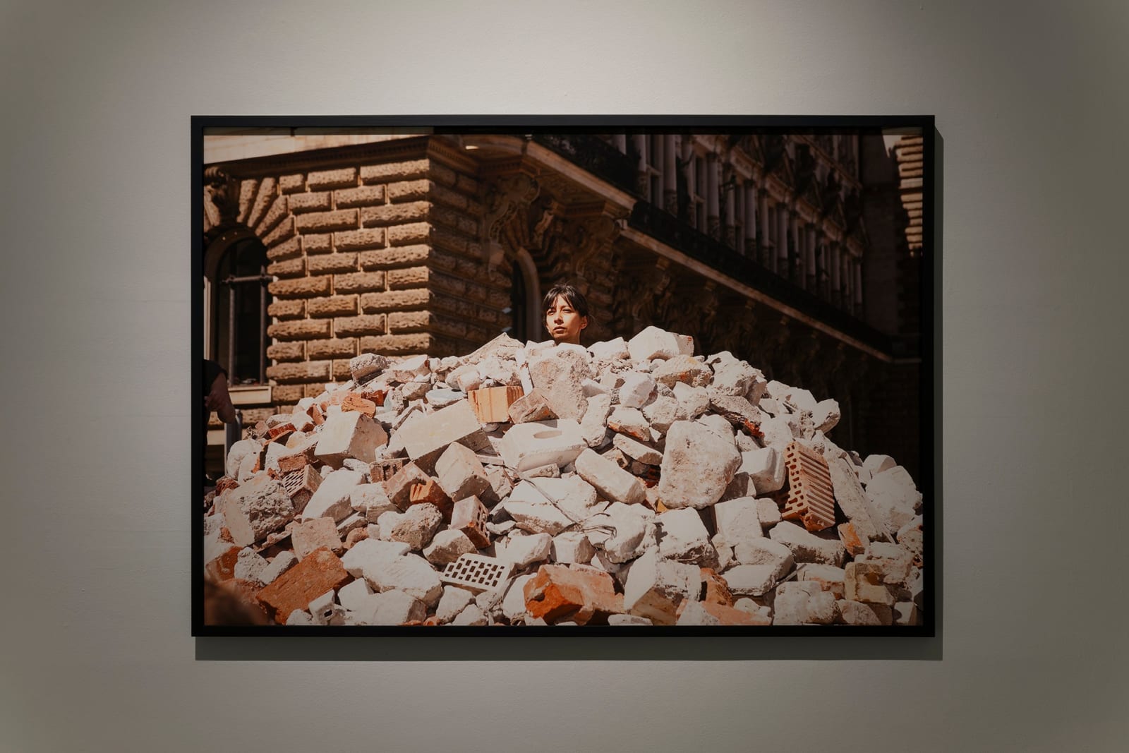 Regina José Galindo, Aún no somos escombros, 2016 - 2025