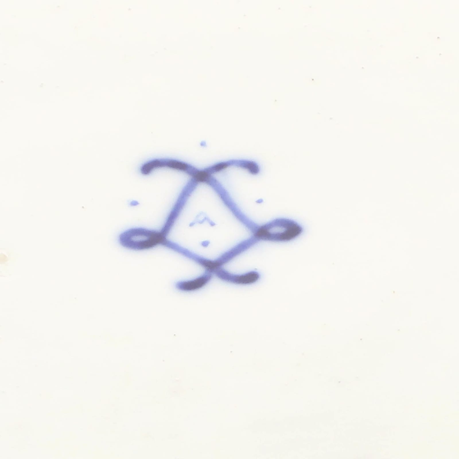 Sèvres Porcelain, A Pair of Vincennes Porcelain Sugar Bowl Dishes, 1754