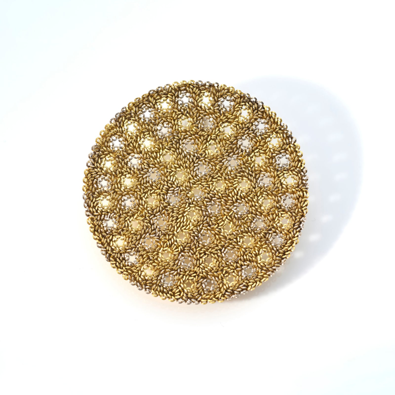 Andrew Lamb, Lenticular Brooch, 2016