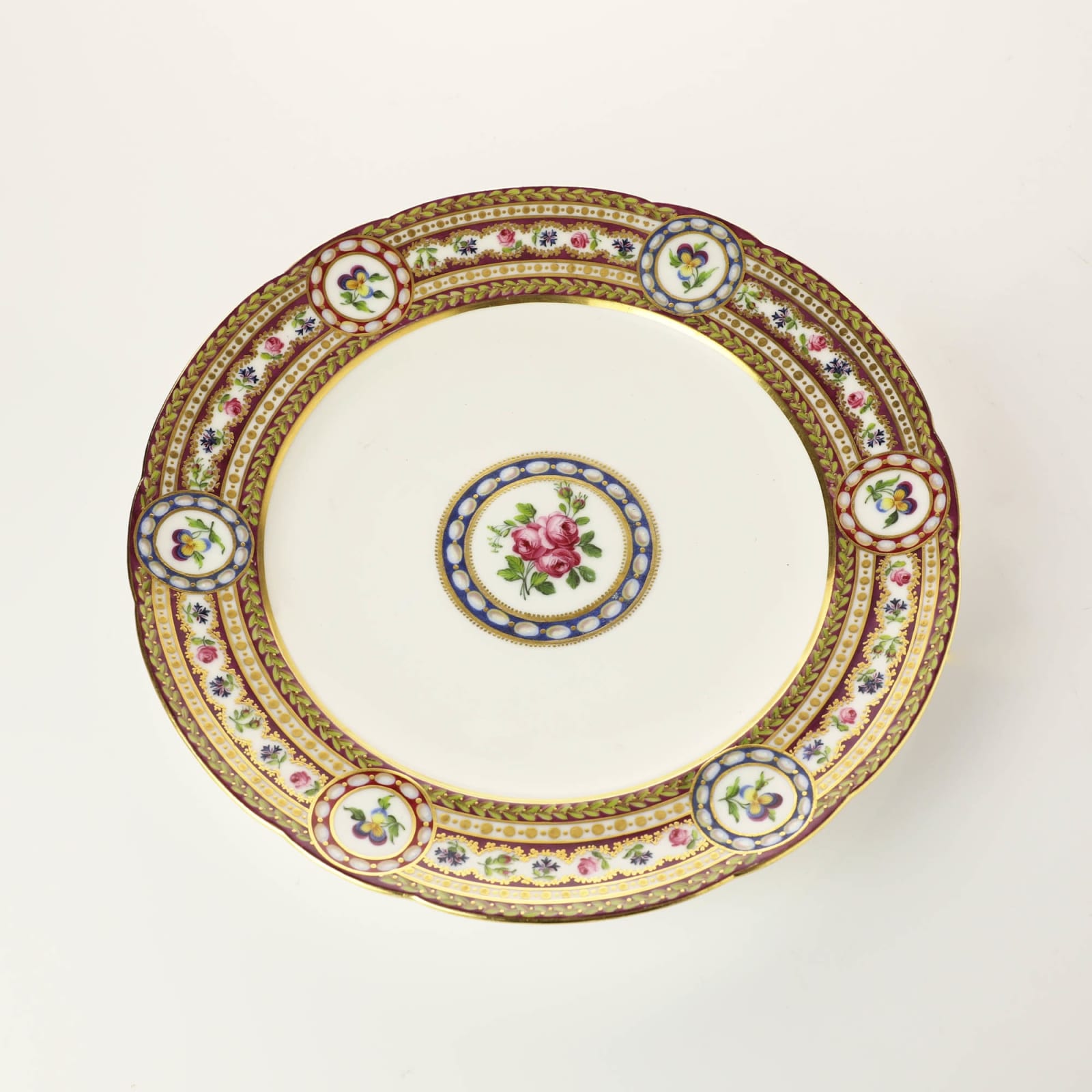 Sèvres Porcelain, A Soft-Paste Sèvres Porcelain Plate from the Comtesse d'Artois Service, 1789