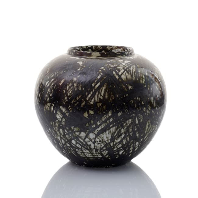 Felicity Aylieff, Black Scribble Vase, 2016