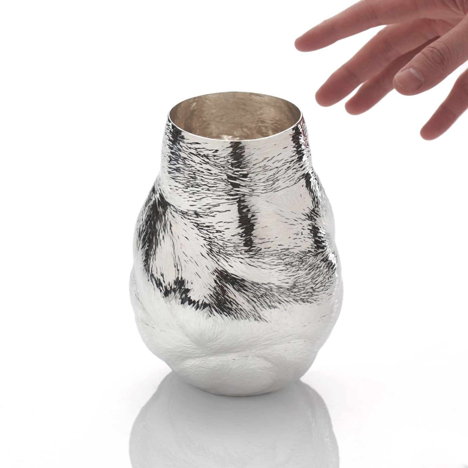Ndidi Ekubia, Midrib Harmony Vase, 2020