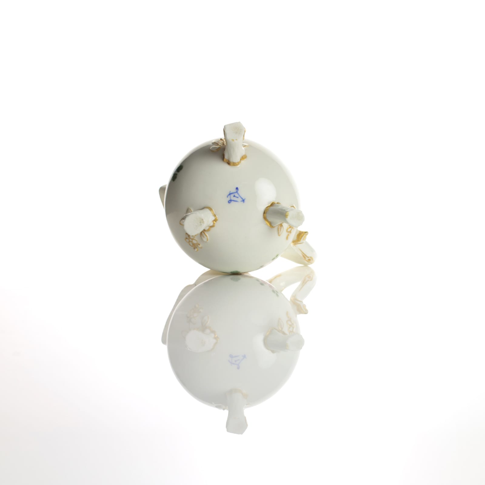 Sèvres Porcelain, A Soft-Paste Sèvres Porcelain Milk Jug, 1762