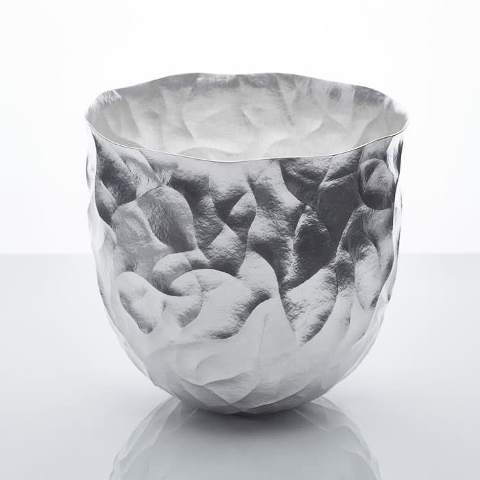 Hiroshi Suzuki, Seni Vase, 2022