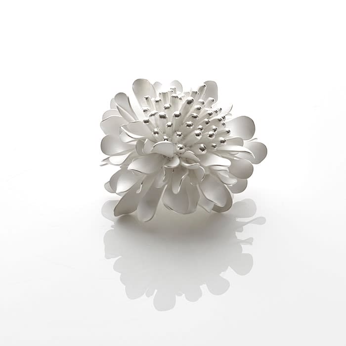 Junko Mori, Silver Organism; Twisted Leaf Dew, 2021