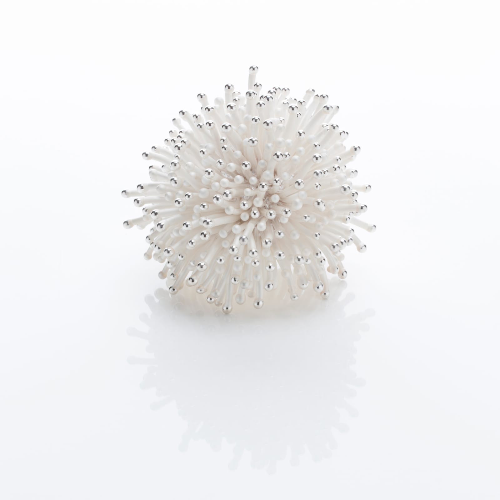 Junko Mori, A Silver Organism; Ball Point, 2016