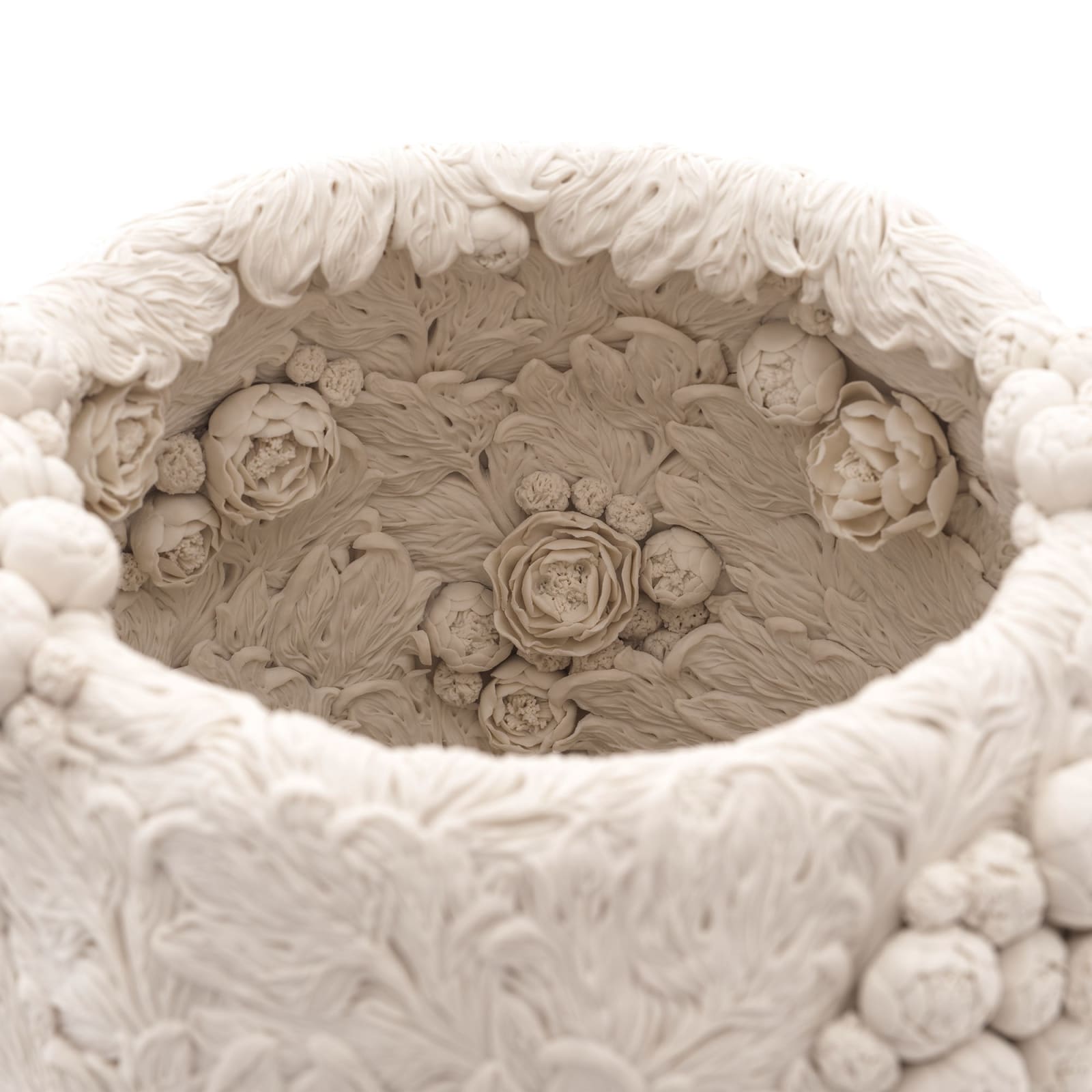 Hitomi Hosono, A Tall Peony Vase, 2024