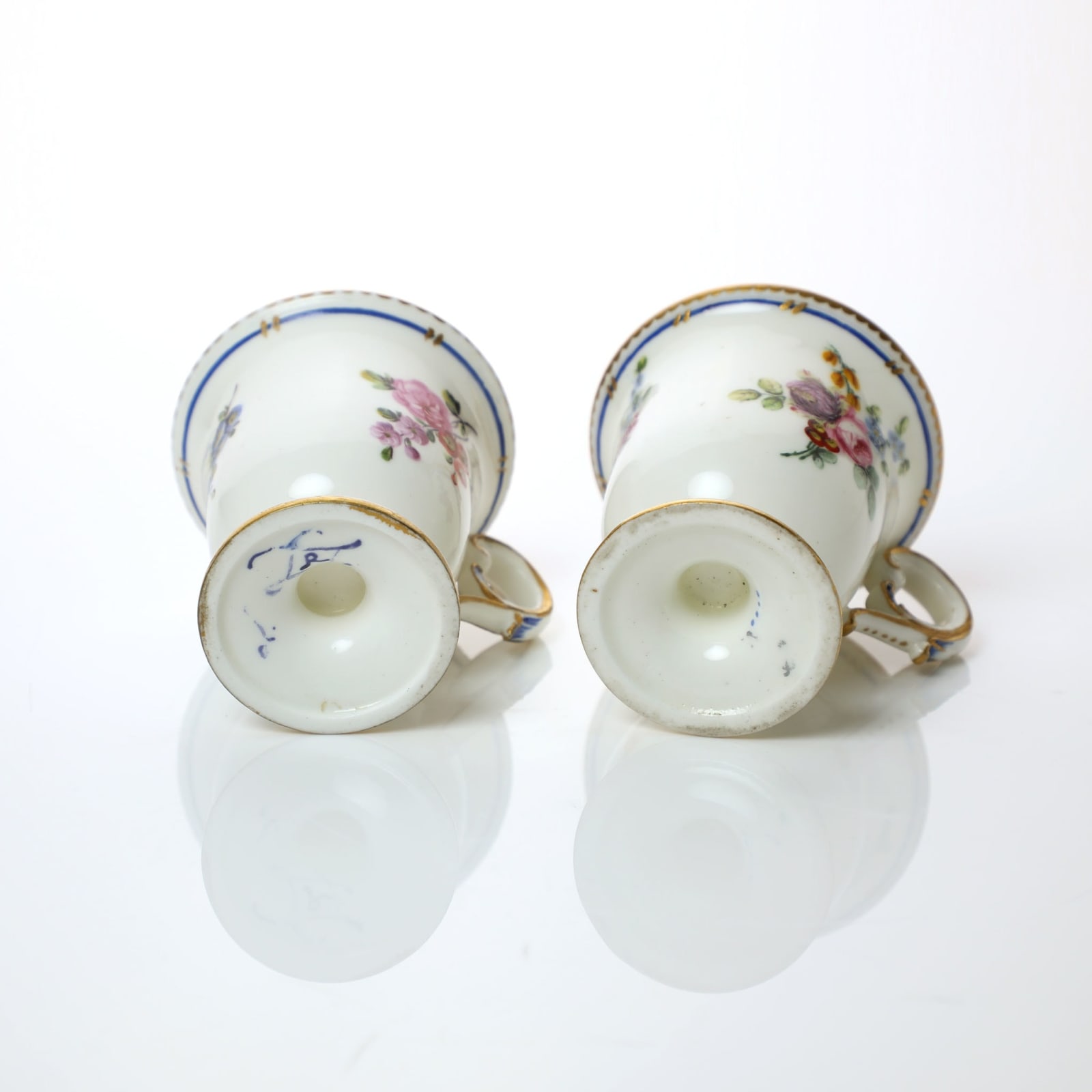 Sèvres Porcelain, A Pair of French 18th Century Sèvres Ice Cups, 1770