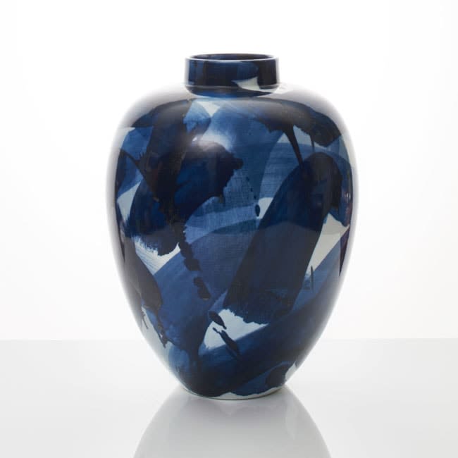Felicity Aylieff, Blue & White Vase, 2018