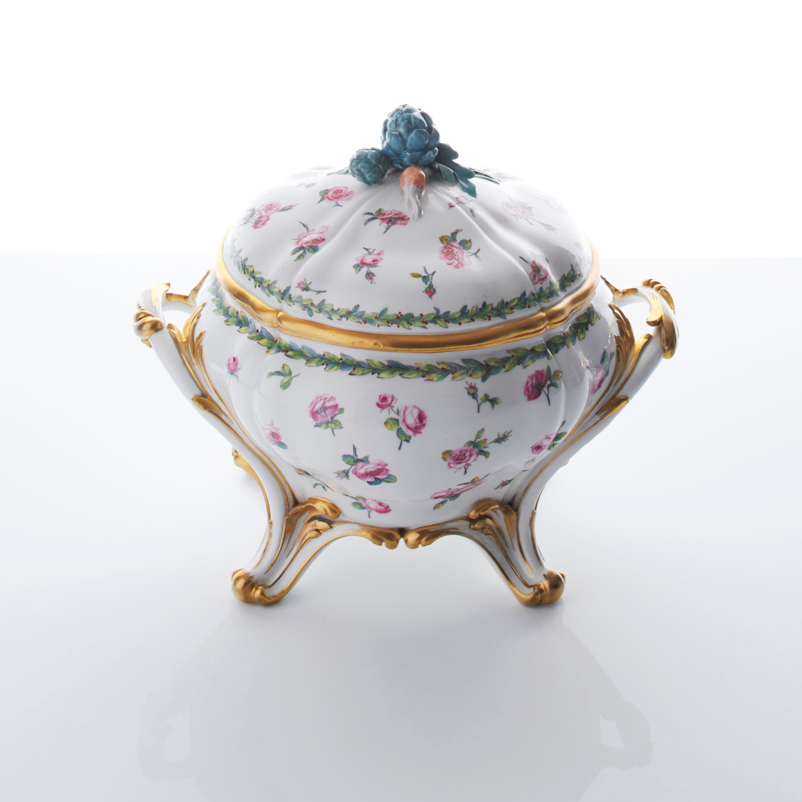 Sèvres Porcelain, A Royal Sèvres Porcelain Tureen and Cover delivered to Louis XVI at Versailles in 1775