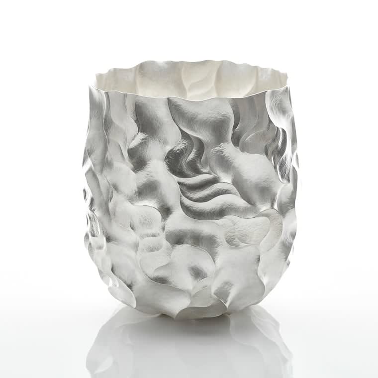 Hiroshi Suzuki, Miyabi-Fire Vase, 2022