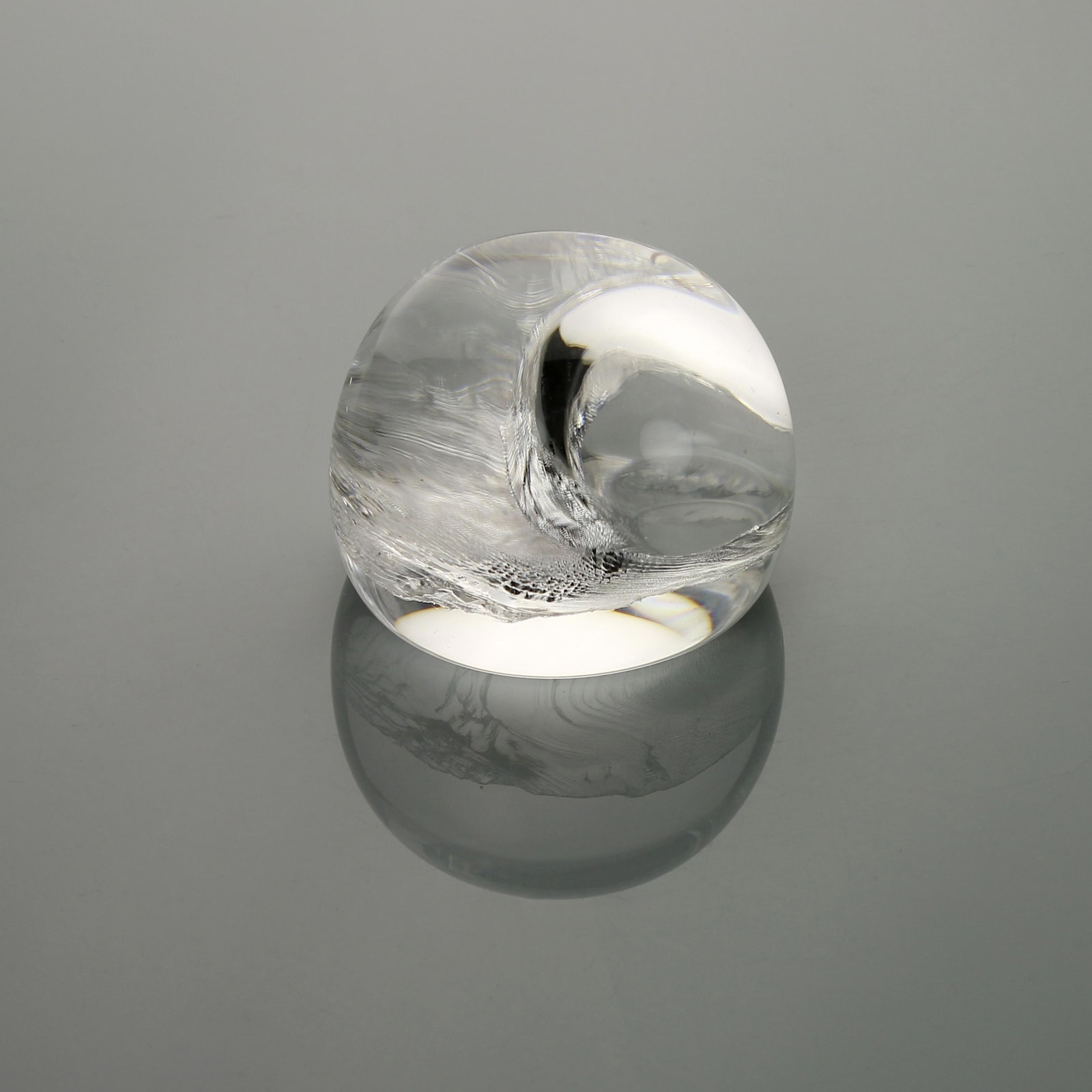 Ben Gaskell, Ripple Mirror Egg, 2017