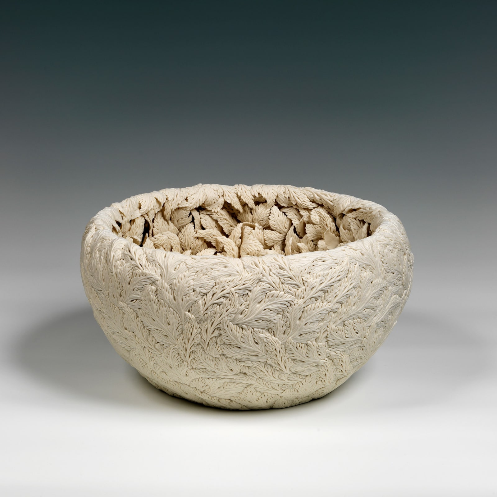 Hitomi Hosono, A Large Leaves Bowl, 2015