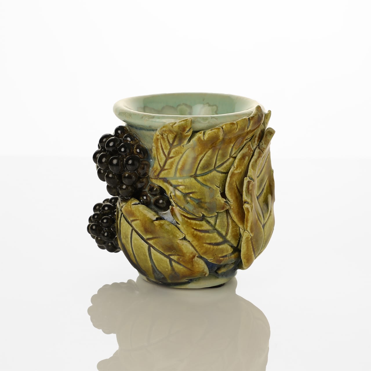 Kate Malone, Mini Blackberry, 2023